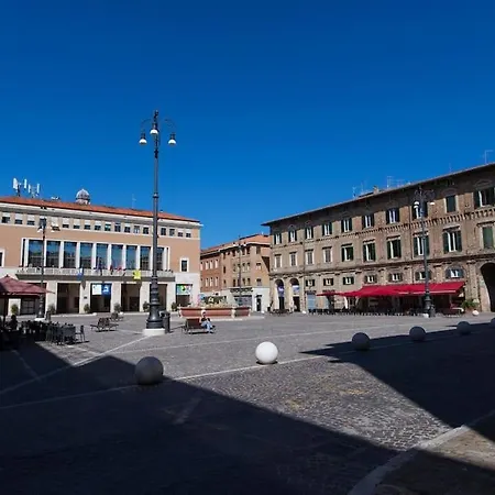 Ducale Home In Piazza Del Popolo A Pesaro Exterior photo